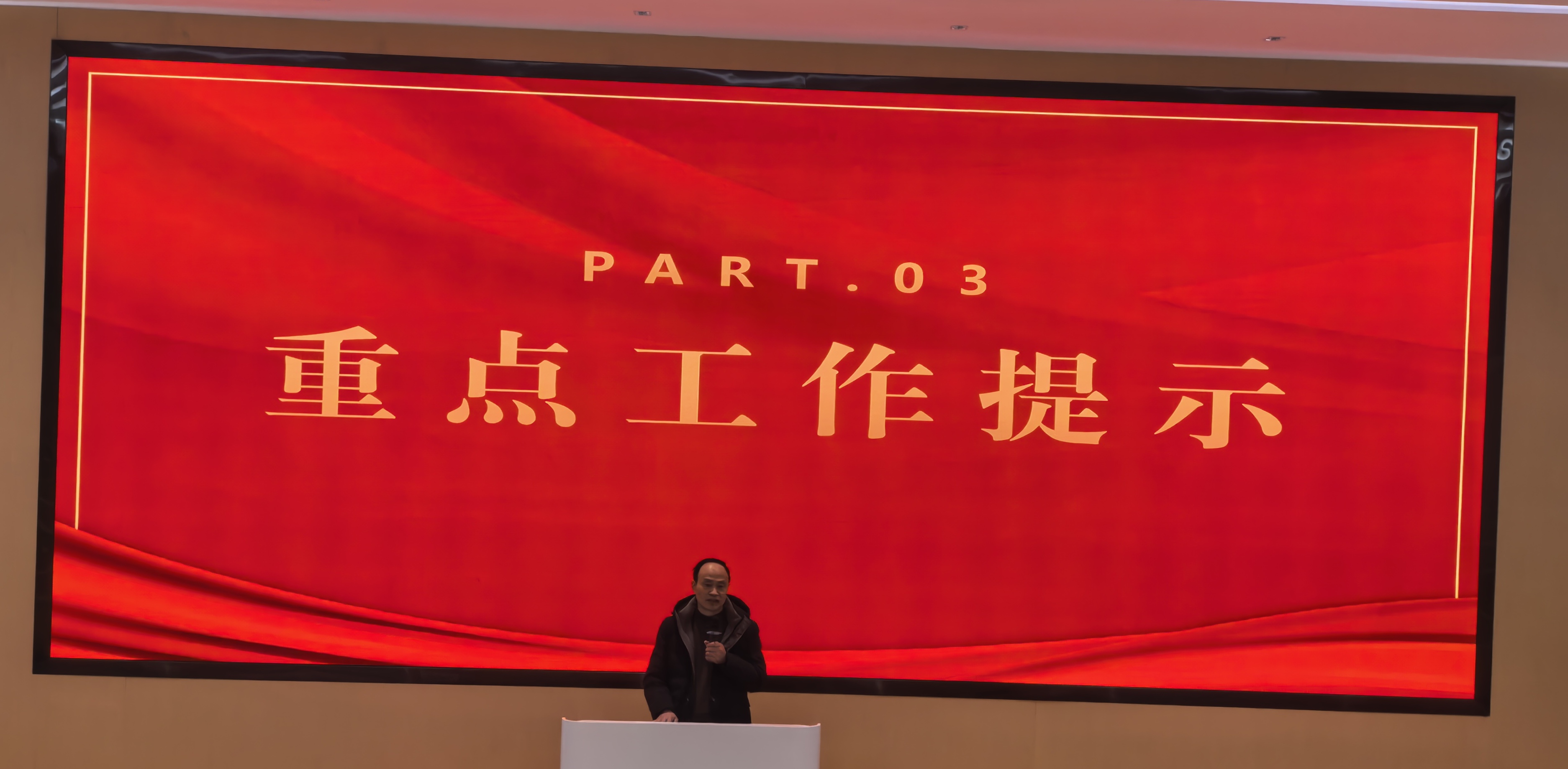4f29eea535ffa14cec00e3b70eb2aead.jpg