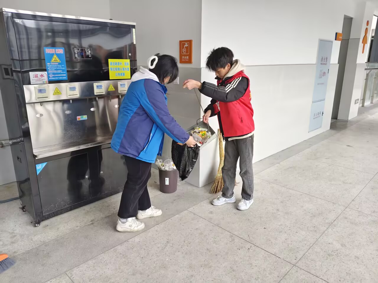 e2bb5e65e433385cca202a870e720784.jpg