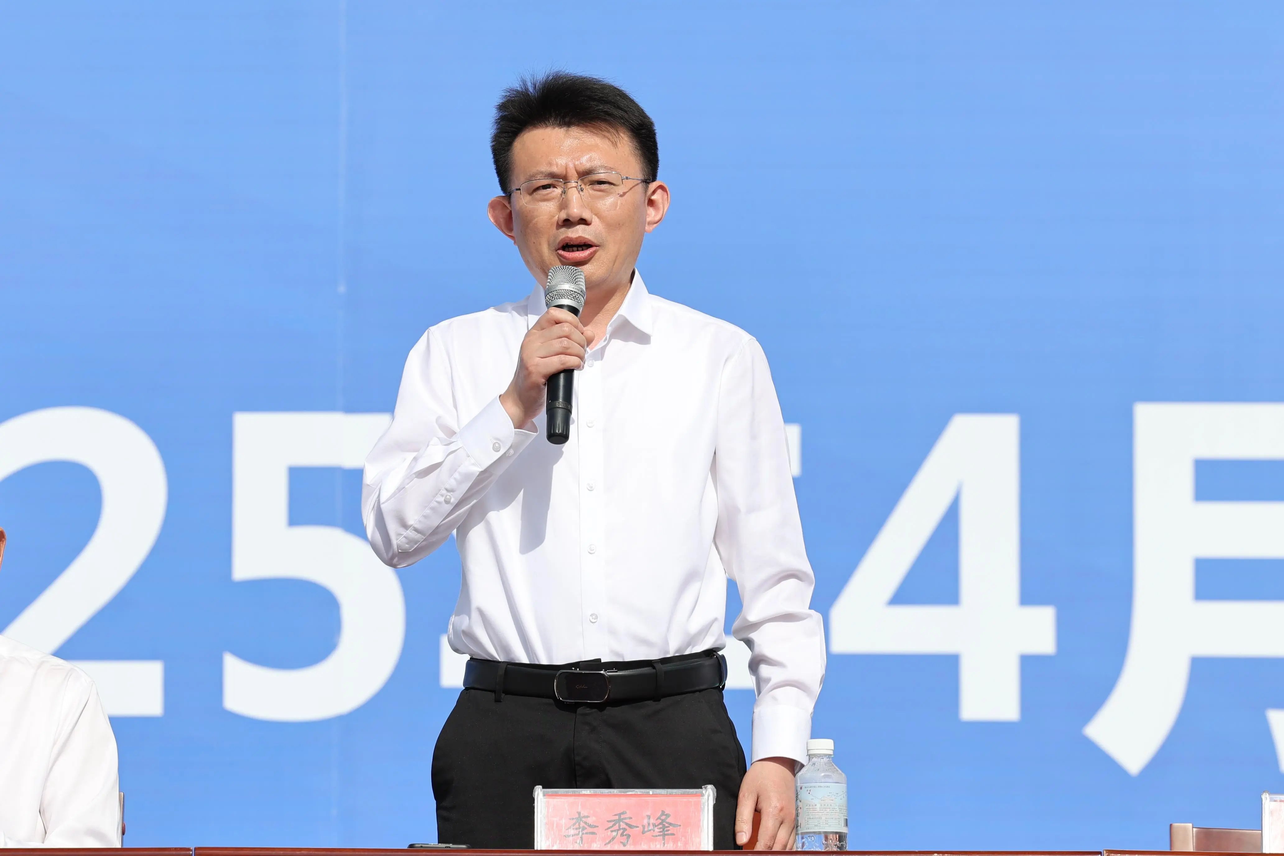 cac34a4ebe102c85ca1227538675674c.jpg