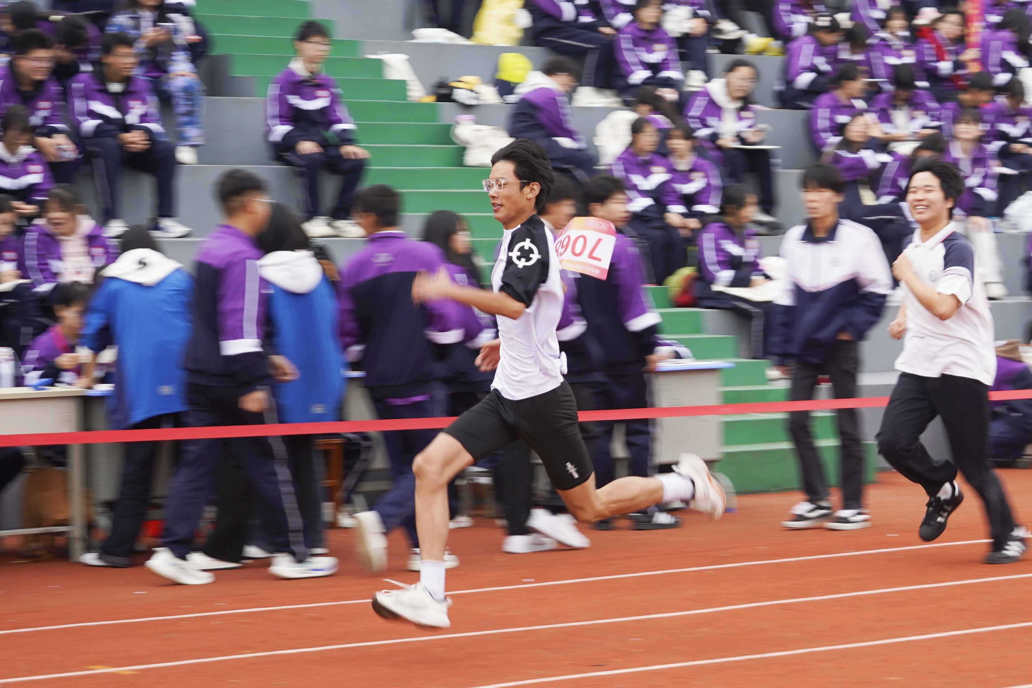 da2feaf19ed852ea82ff40410247e3ea.jpg