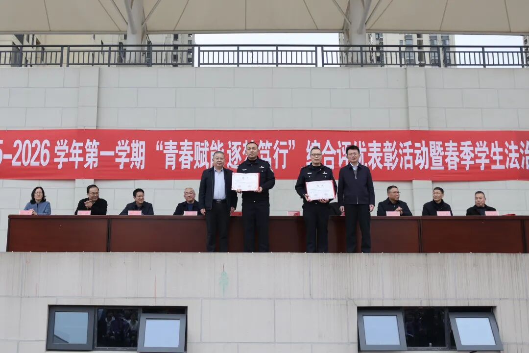 b2ed008779941694abab6e4932d83e86.jpg