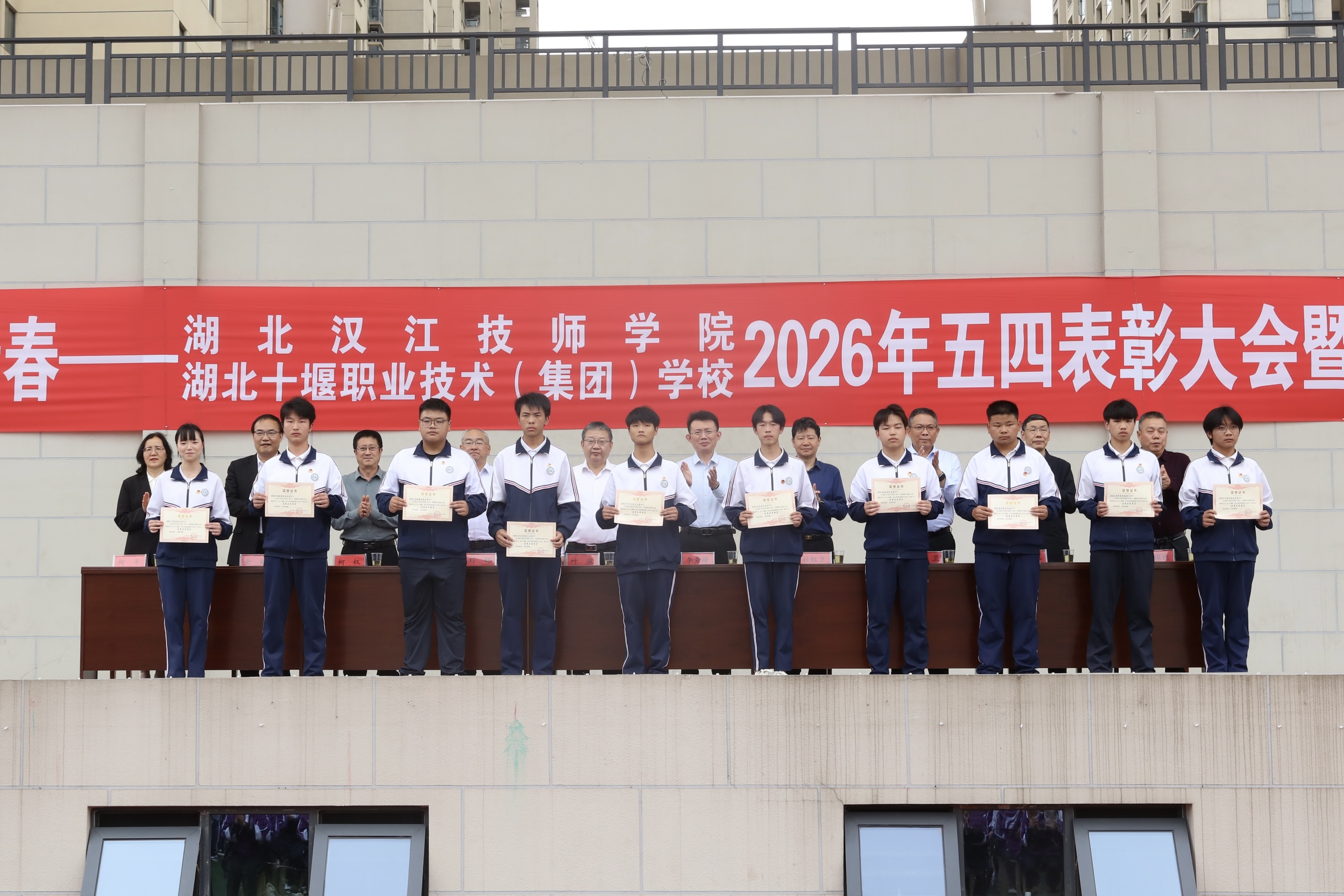 0771ccac75cb4b29f3c1d0ea658e7f87.jpg