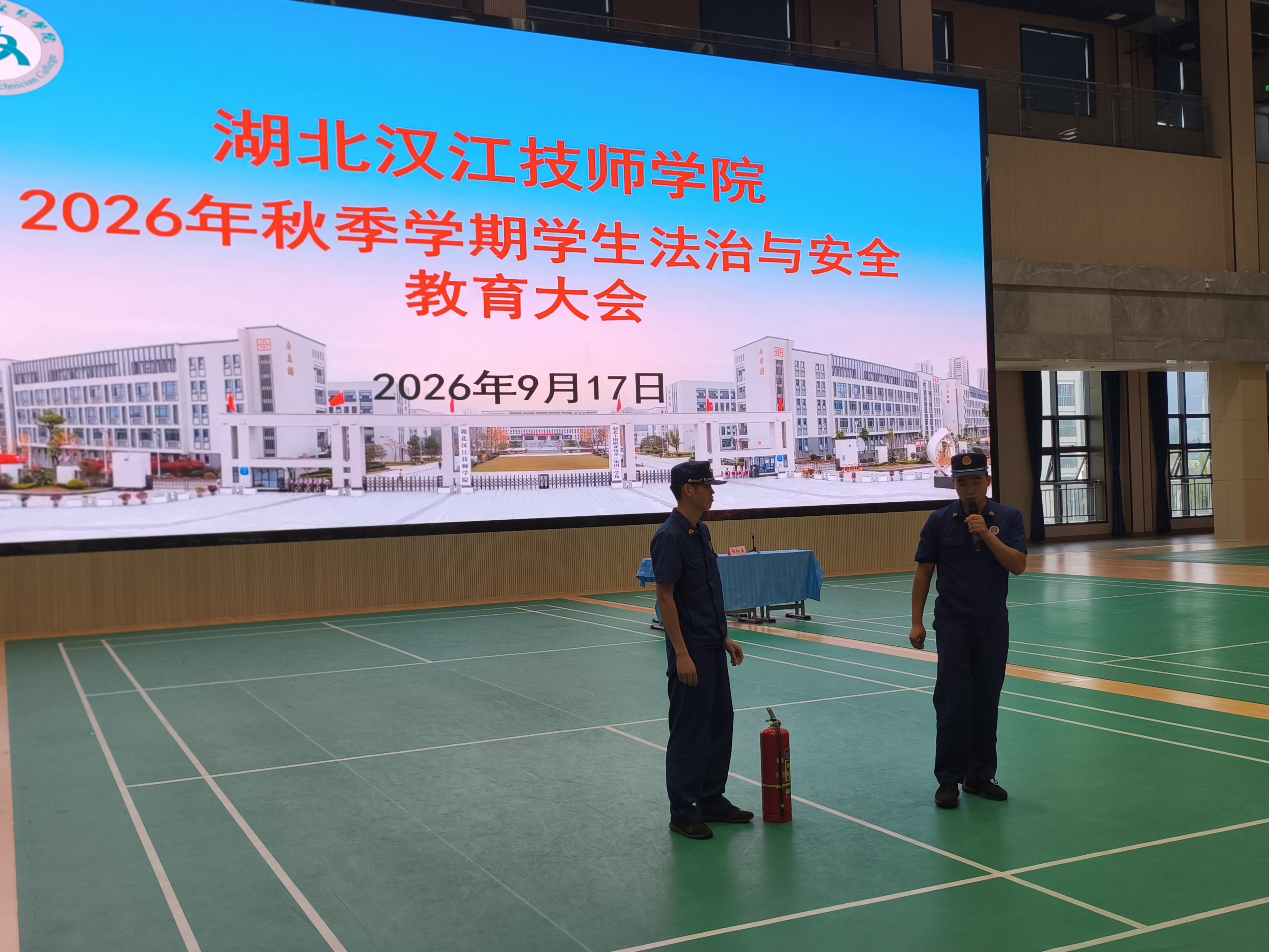 b946ffcfb0e1724d96d7b432430574ba.jpg